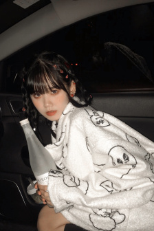 女人露出大P荫蒂